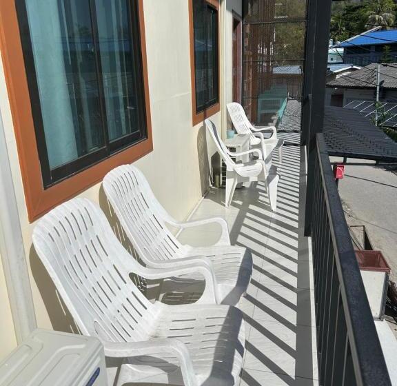 Hotel Captain Budget Guesthouse กัปตันเกสต์เฮาส์