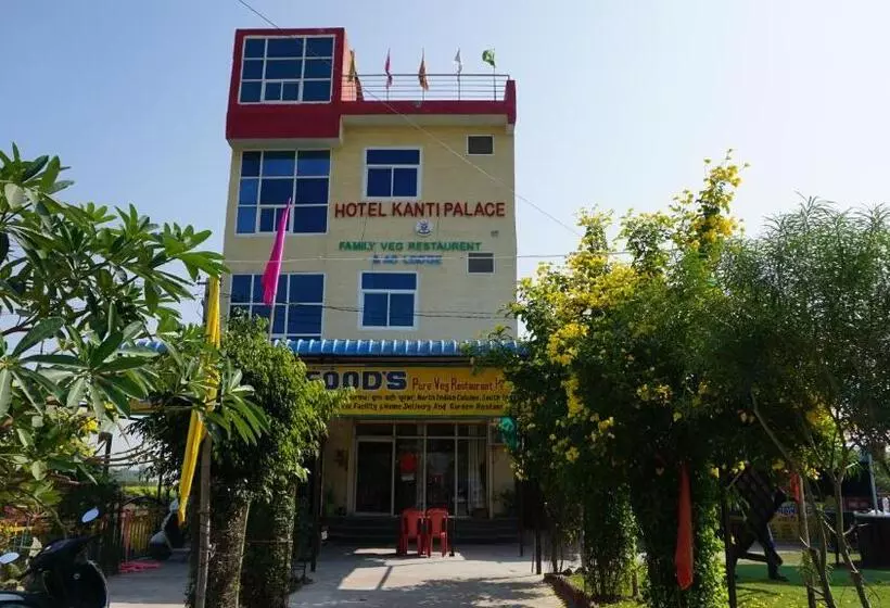 ホテル Kanti Palace