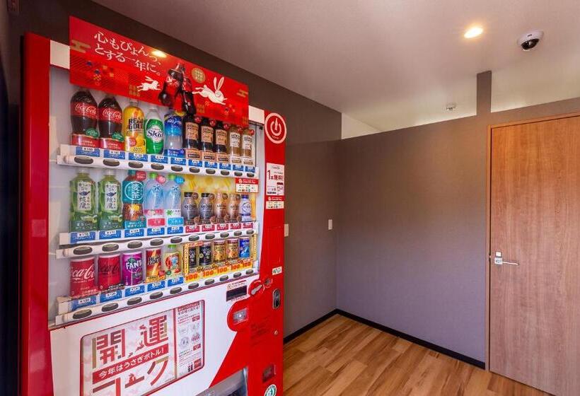 호텔 R9 The Yard Yanai