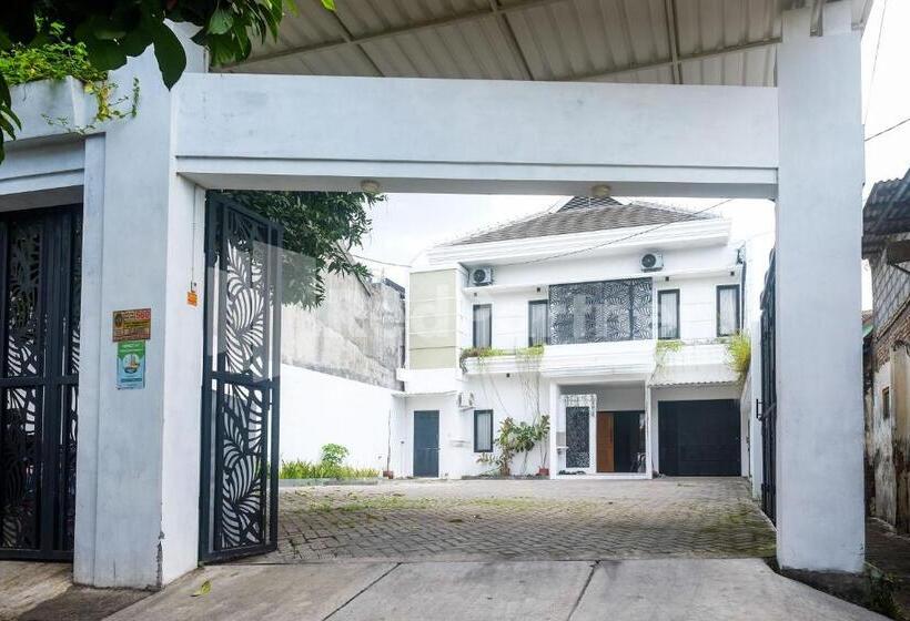 בית מלון כפרי Rumah Daun Timoho Yogyakarta Redpartner