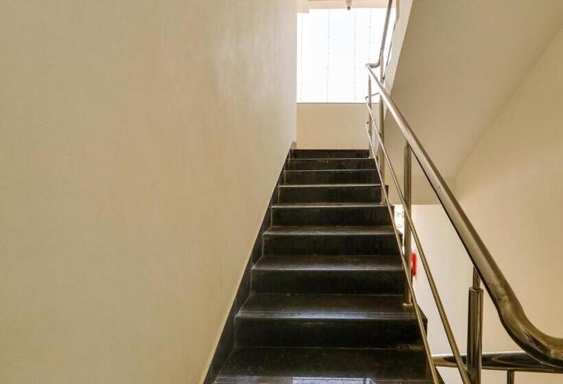 Hotel Collection O Srp Luxurys