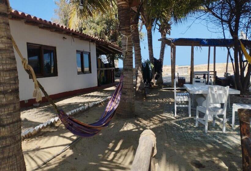 Kite Hotel Máncora Beach & Gym