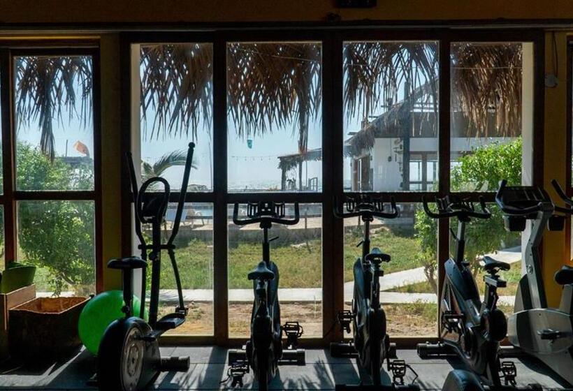 Kite Hotel Máncora Beach & Gym