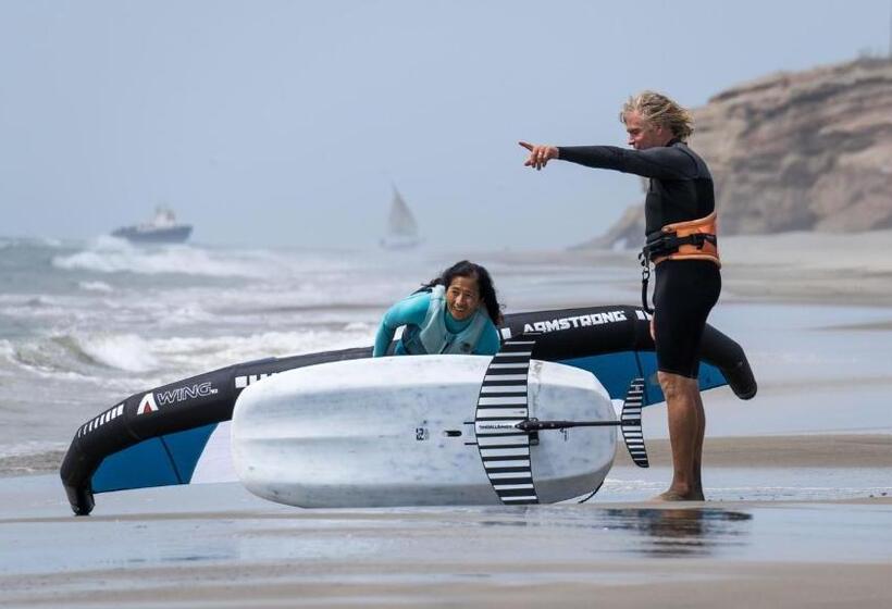 Kite Hotel Máncora Beach & Gym