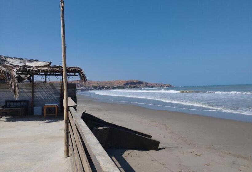 Kite Hotel Máncora Beach & Gym