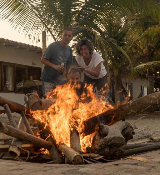 Kite Hotel Máncora Beach & Gym