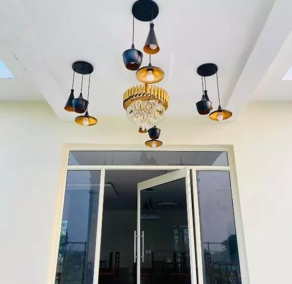 New Corbett Hotel And Resort