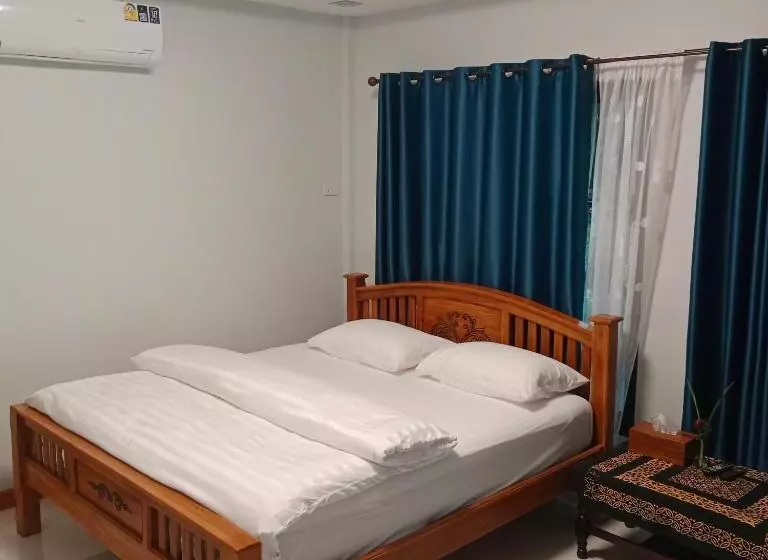 Majatalo บ้านระเบียงเลหลังสวน ทั้งหลัง 2 นอน 2 น้ำ 1 ครัว