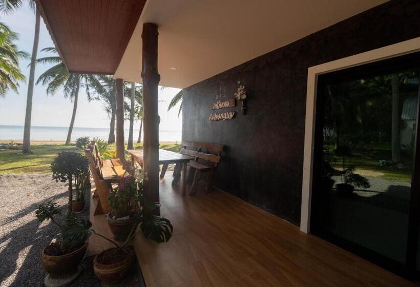 펜션 บ้านระเบียงเลหลังสวน ทั้งหลัง 2 นอน 2 น้ำ 1 ครัว