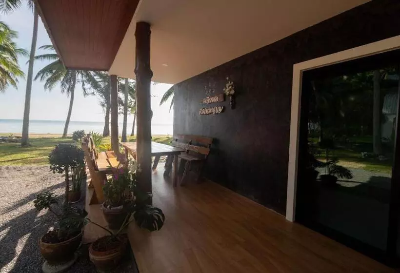 Majatalo บ้านระเบียงเลหลังสวน ทั้งหลัง 2 นอน 2 น้ำ 1 ครัว