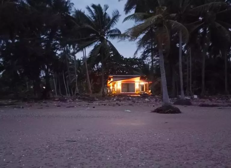 Majatalo บ้านระเบียงเลหลังสวน ทั้งหลัง 2 นอน 2 น้ำ 1 ครัว