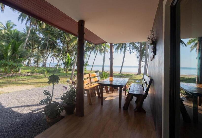 펜션 บ้านระเบียงเลหลังสวน ทั้งหลัง 2 นอน 2 น้ำ 1 ครัว