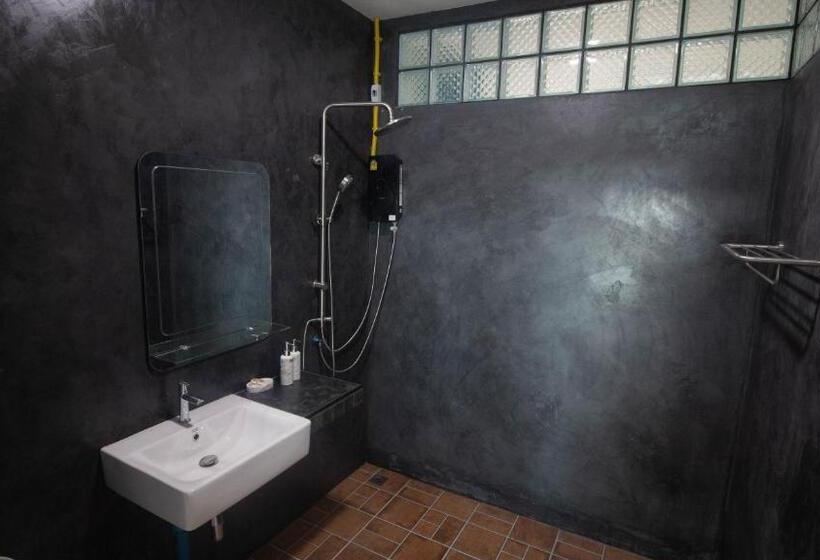 펜션 บ้านระเบียงเลหลังสวน ทั้งหลัง 2 นอน 2 น้ำ 1 ครัว