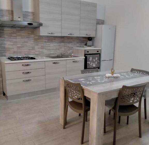 پانسیون Anefé