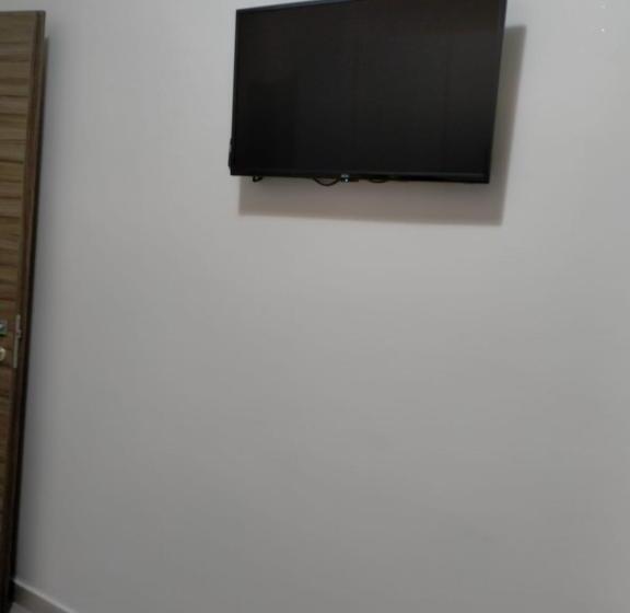 پانسیون Anefé