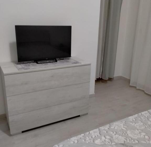 پانسیون Anefé