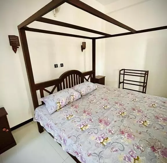Majatalo Nalin Villa