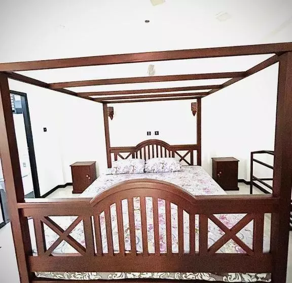 Majatalo Nalin Villa