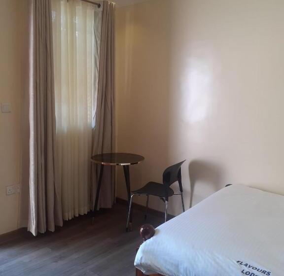 استراحتگاه Flavours Lounge Gilgil