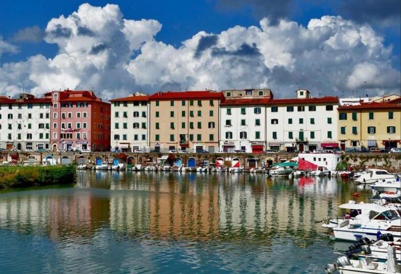 تختخواب و صبحانه Beb Centro Di Livorno
