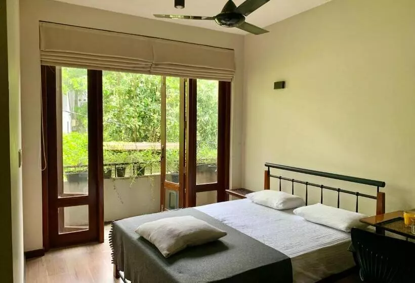 ベッドアンドブレックファースト Cozy Luxury Room With Balcony View !