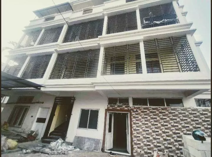 Bhavisha Luxury Hostel