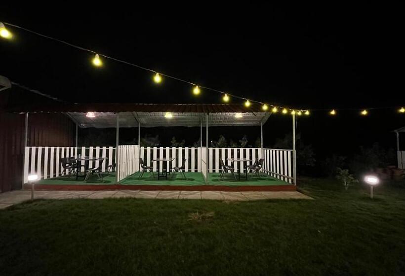 Casa De Madera Resort