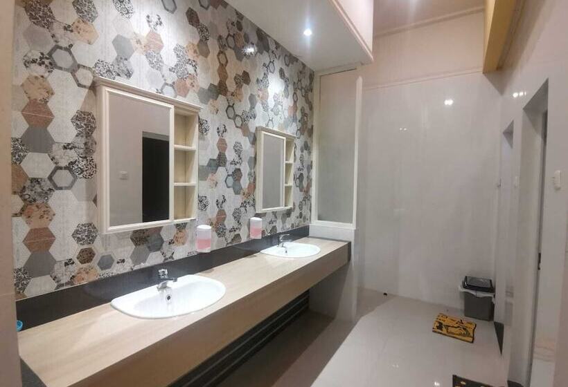 Капсульный Oтель Autumn Living