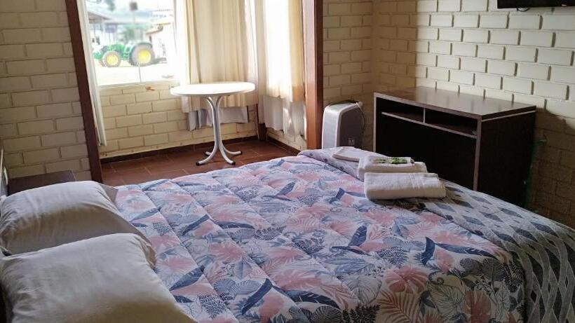 فندق Fazenda água Santa