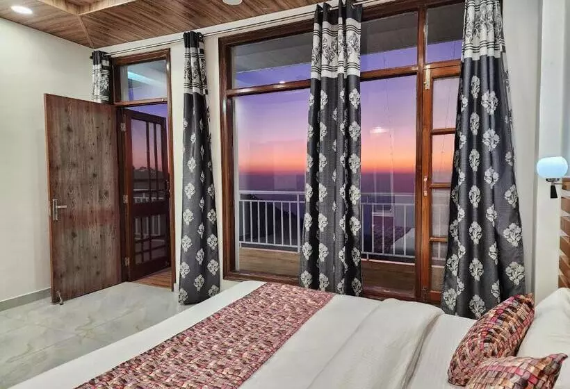 Hotelli Him Hilton Luxury