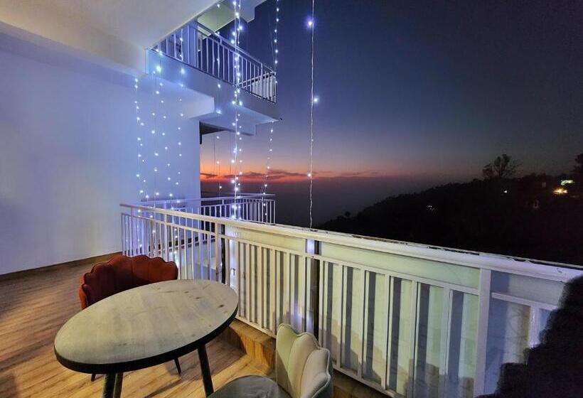 בית מלון כפרי Him Hilton Luxury