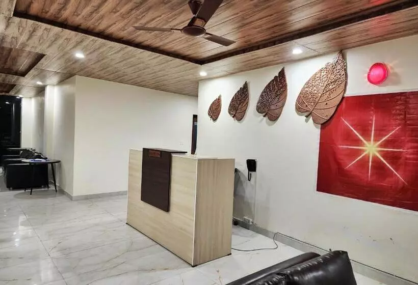 Hotelli Him Hilton Luxury