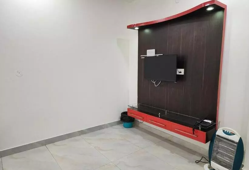 Hotelli Him Hilton Luxury