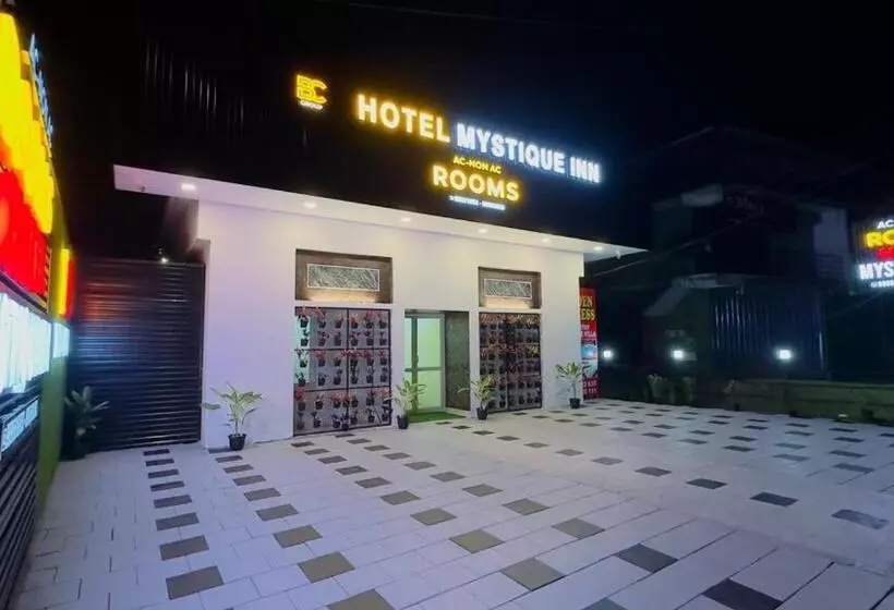 ホテル Mystique Inn Wayanad
