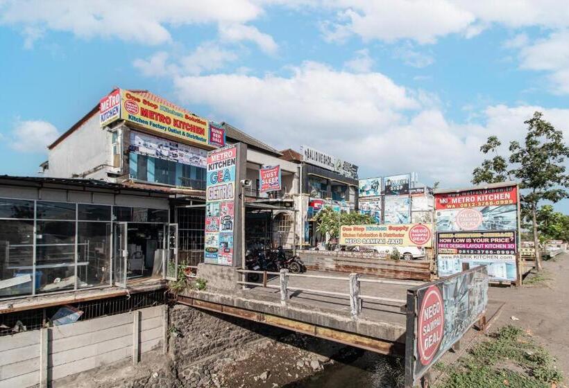 호텔 Bunk Bed Bali Near Sanur Mitra Reddoorz