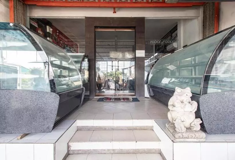 ホテル Bunk Bed Bali Near Sanur Mitra Reddoorz