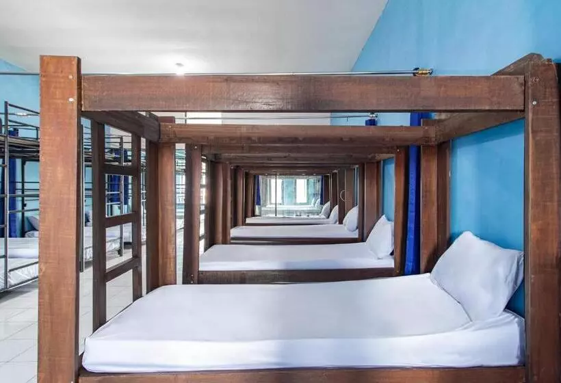 ホテル Bunk Bed Bali Near Sanur Mitra Reddoorz