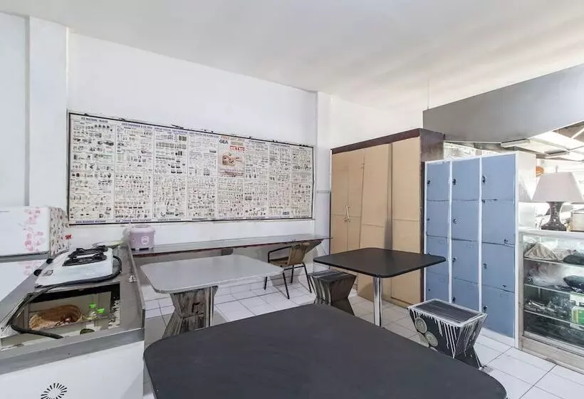 ホテル Bunk Bed Bali Near Sanur Mitra Reddoorz