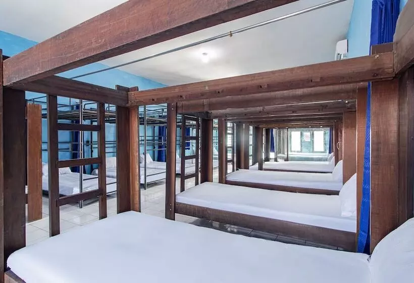 ホテル Bunk Bed Bali Near Sanur Mitra Reddoorz