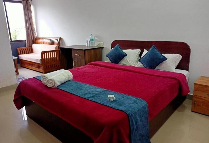 Hotel Silver Munnar