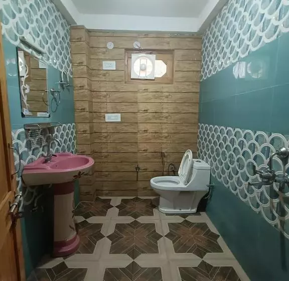 Mojo Cafe And Hostel