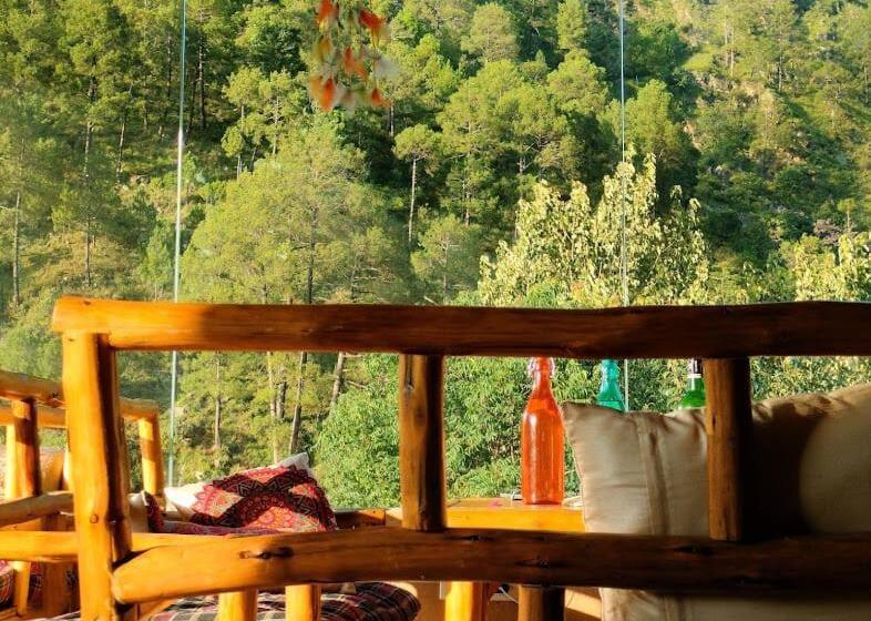 Mojo Cafe And Hostel