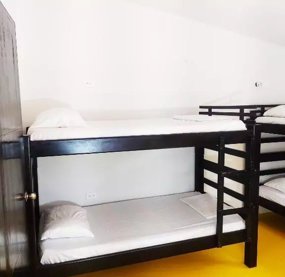 ペンション Amalaya Hostel