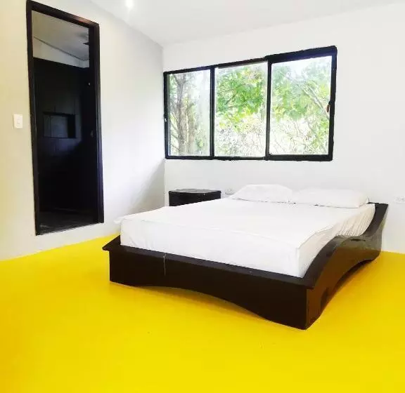 ペンション Amalaya Hostel