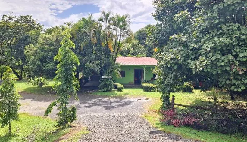 ペンション Finca Mamacita
