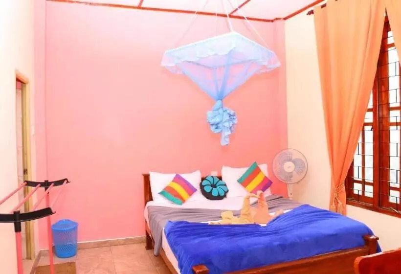 Majatalo Little Heaven Guest