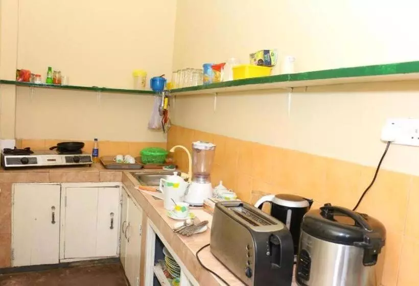 Majatalo Little Heaven Guest