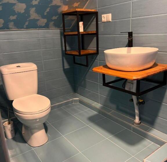 پانسیون Nino & Irodi S Guest House