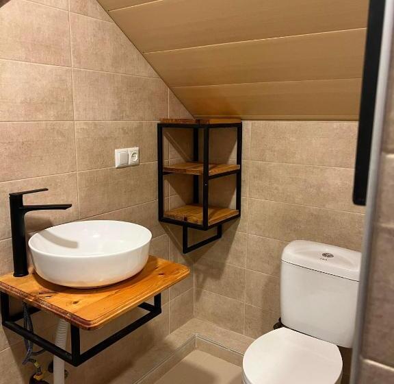 پانسیون Nino & Irodi S Guest House