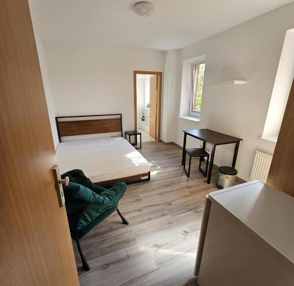 پانسیون Privat Zimmer Mit Eigenem Bad